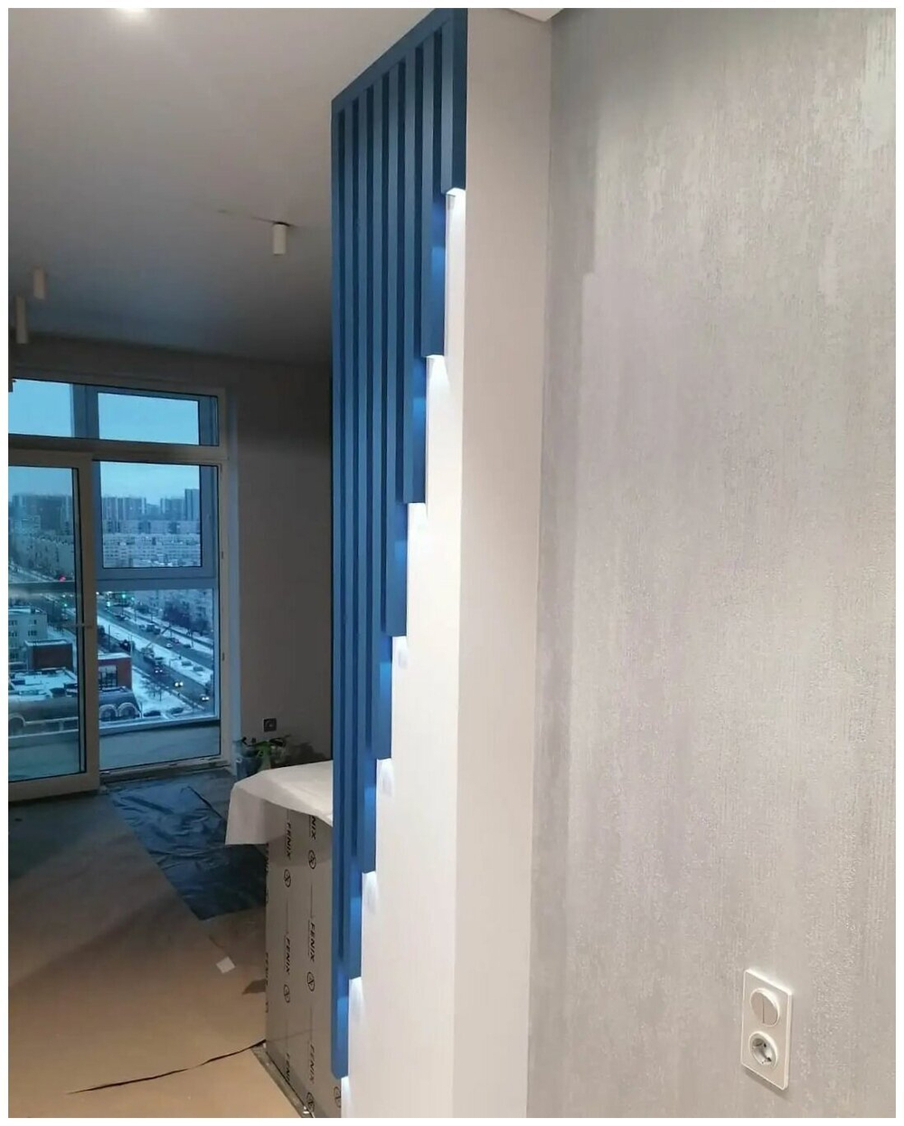 Рейки на стену с точечными светильниками из Сосны 40х40мм