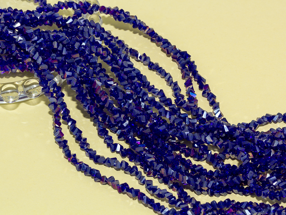 Нить бусин для украшений 4мм (ювелирное стекло)