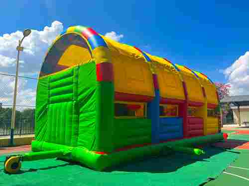 Коммерческий надувной батут «Страна Сафария 2» с крышей, 10x5x5 м.