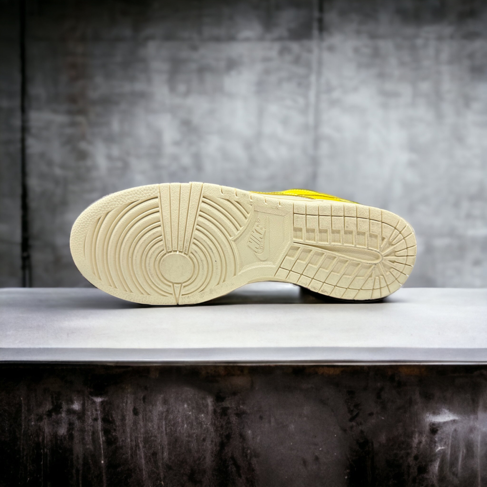Nike SB Dunk Low • Banana