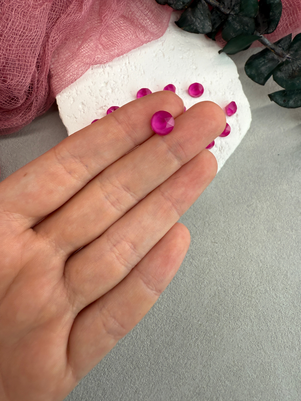 Шатон Chatone 8 мм (ss39), Lacquer Dark Fucshia