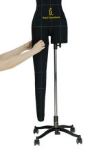 Нога для манекена Моника, размер 44 тип фигуры Груша, черная