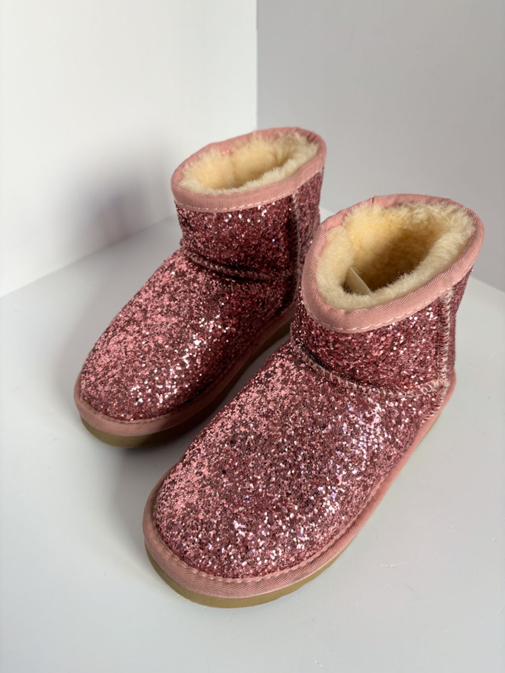 Угги Vitacci , 28,5