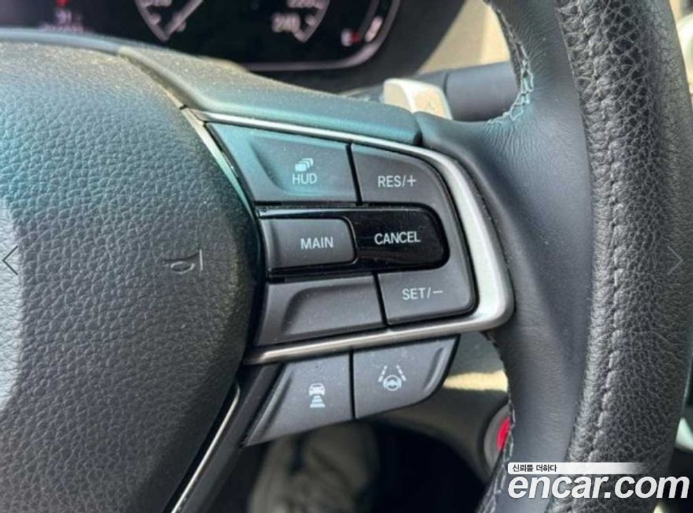 Honda Accord 10 Generation 2.0 Hybrid Touring (12.2019)