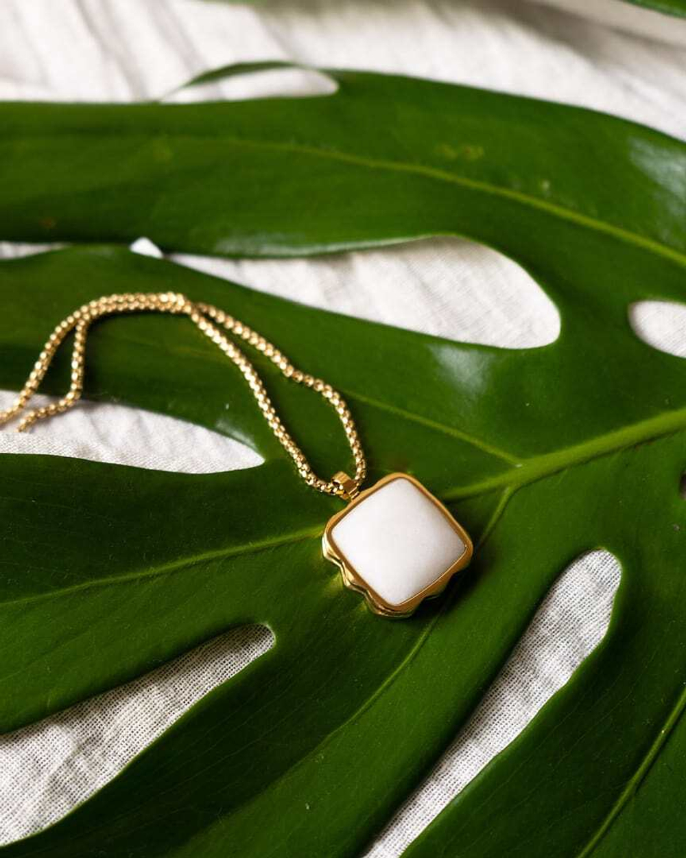 Колье Coeur de Lion White quartz (April) 1300/10-1400