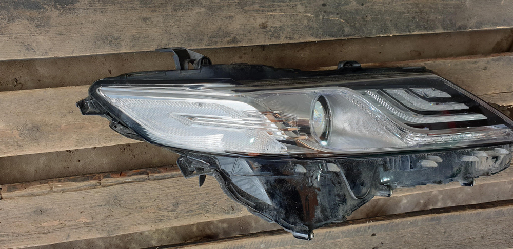 Фара праваяLED Toyota Camry (XV70) 17-21 Б/У Оригинал 8114533E11