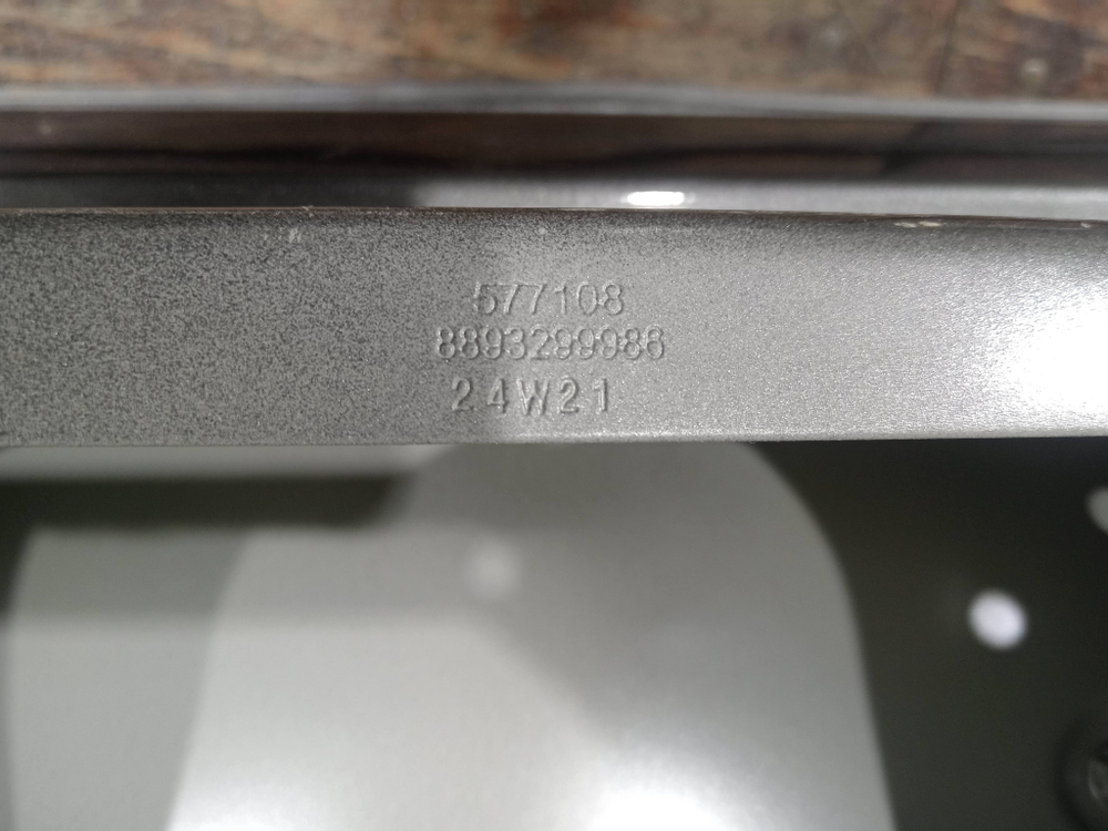 Крышка багажника Geely Cityray 24-нв Б/У Оригинал 6608248323C15