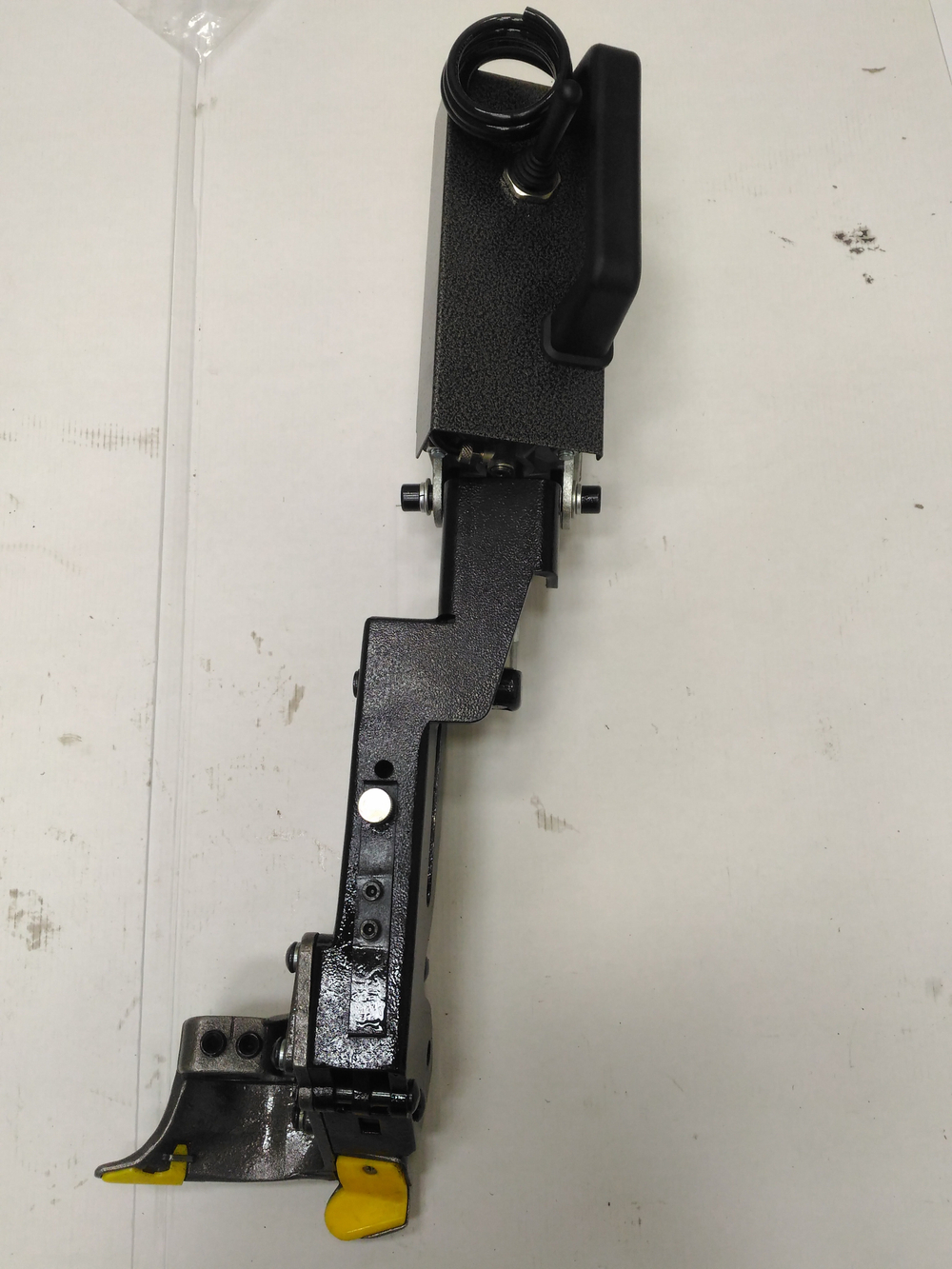 BQS Автоматический крюк для отбортовки.