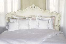 Пододеяльник 200х220 Christian Fischbacher Luxury Nights Crown 709 белый Швейцария