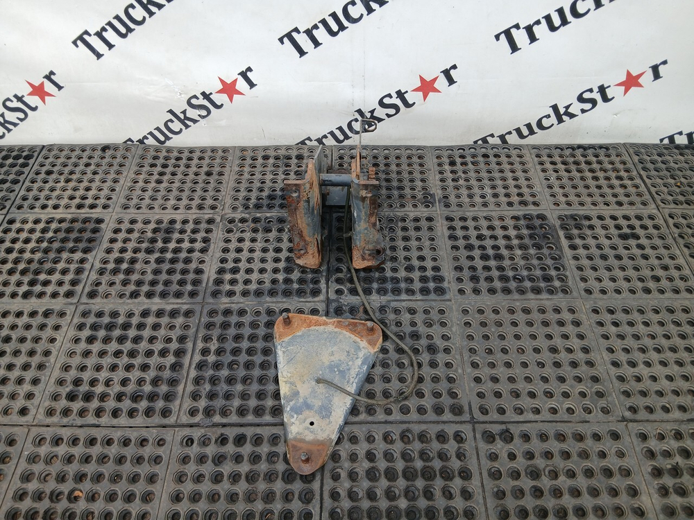 Кронштейн запасного колеса 2017г.