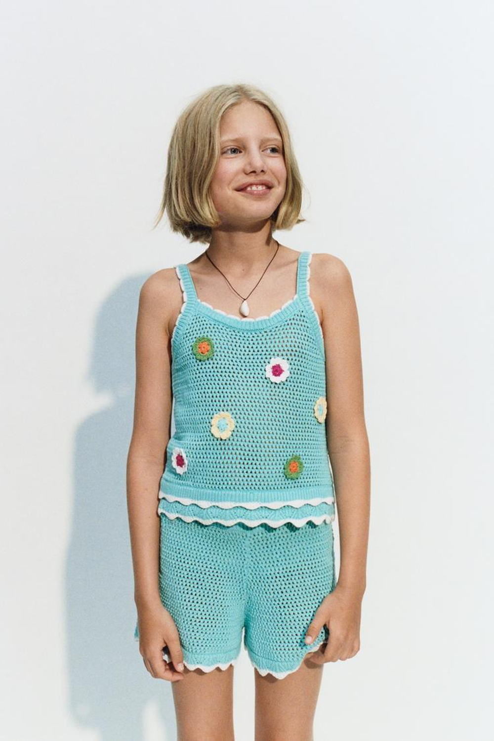 ZARA ТРИКОТАЖНЫЕ ШОРТЫ С КОНТРАСТНОЙ ОКАНТОВКОЙ, СВЕТЛО-БИРЮЗОВЫЙ