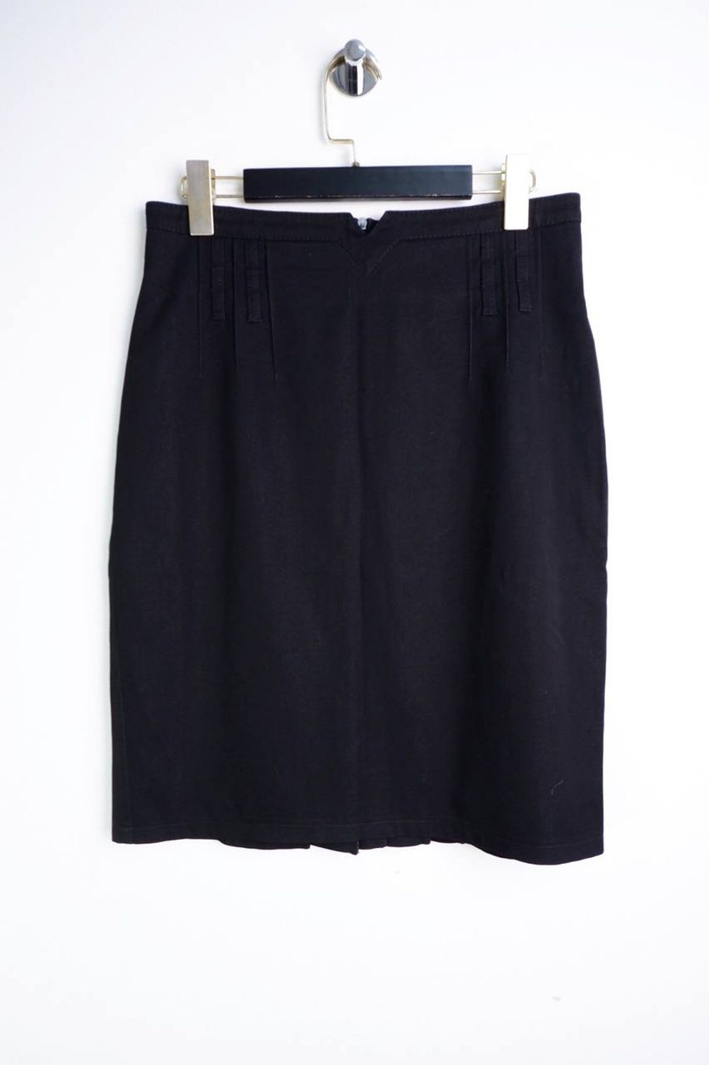 Юбка для делового образа, визуально на 46 размер