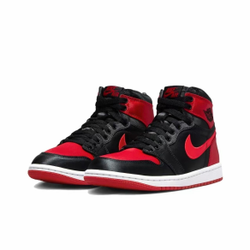 Air Jordan 1 Retro High OG Satin Bred