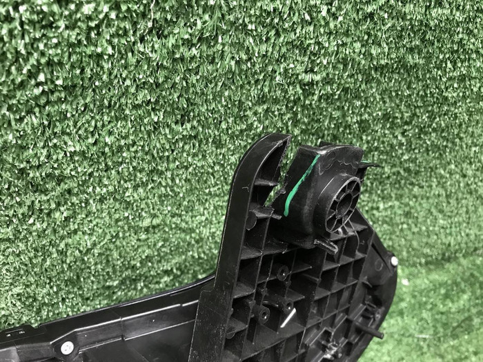 ДХО левый Zeekr 001 (2021-н.в.) LED