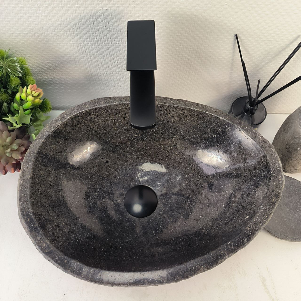 Раковина из речного камня RS-65256 45*32*16 0856