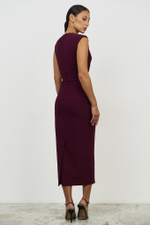 Платье силуэтное