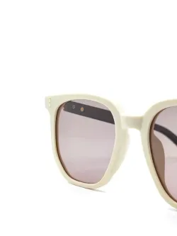 Очки солнцезащитные