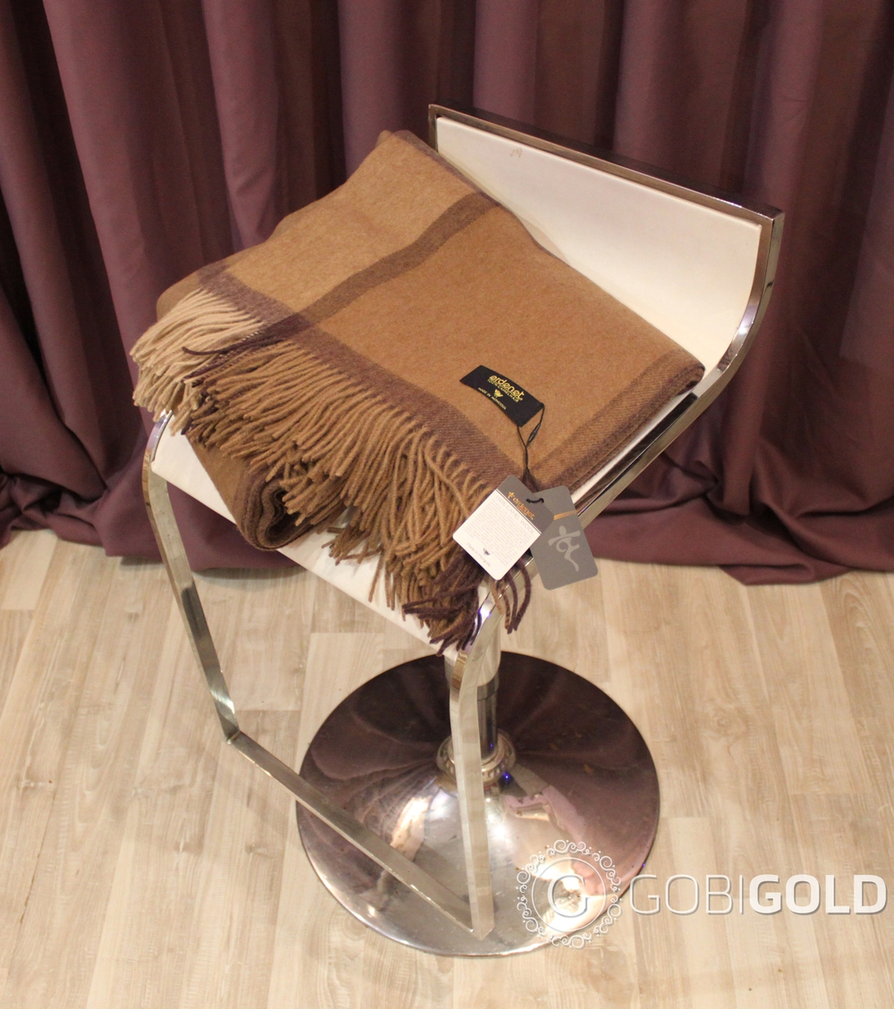 Плед из 100% верблюжьей шерсти 150x200 см. (ERDENET) - камел-бежевый