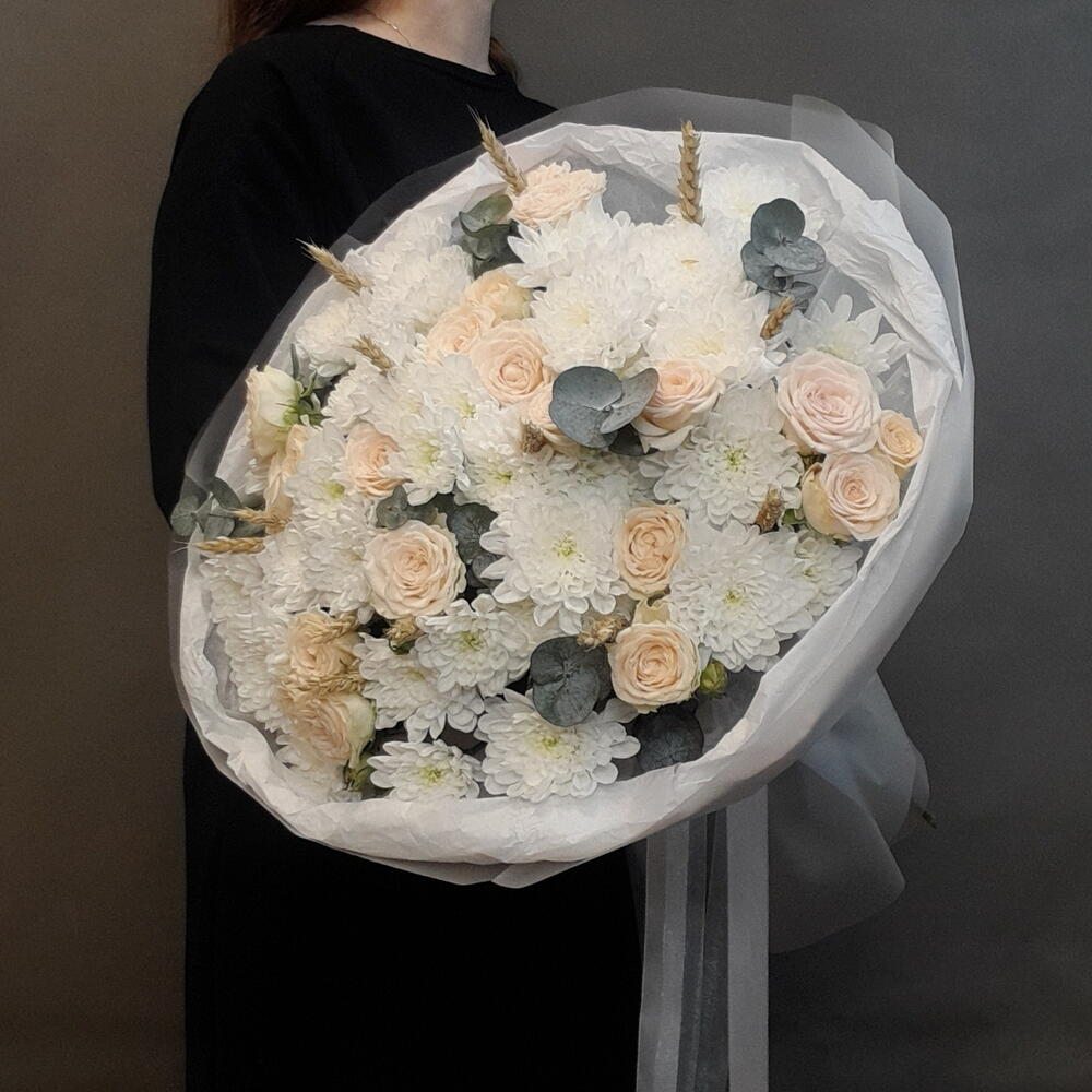 Большой букет из роз и хризантемы ПРЕДЗАКАЗ