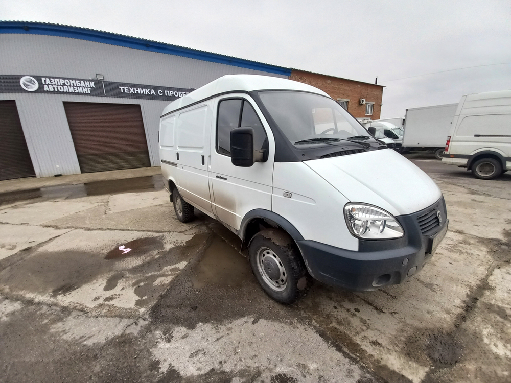 GAZ SOBOL Цельнометаллический 27527 (Бензиновый, 2,7 л, 107 л.с, 4WD)