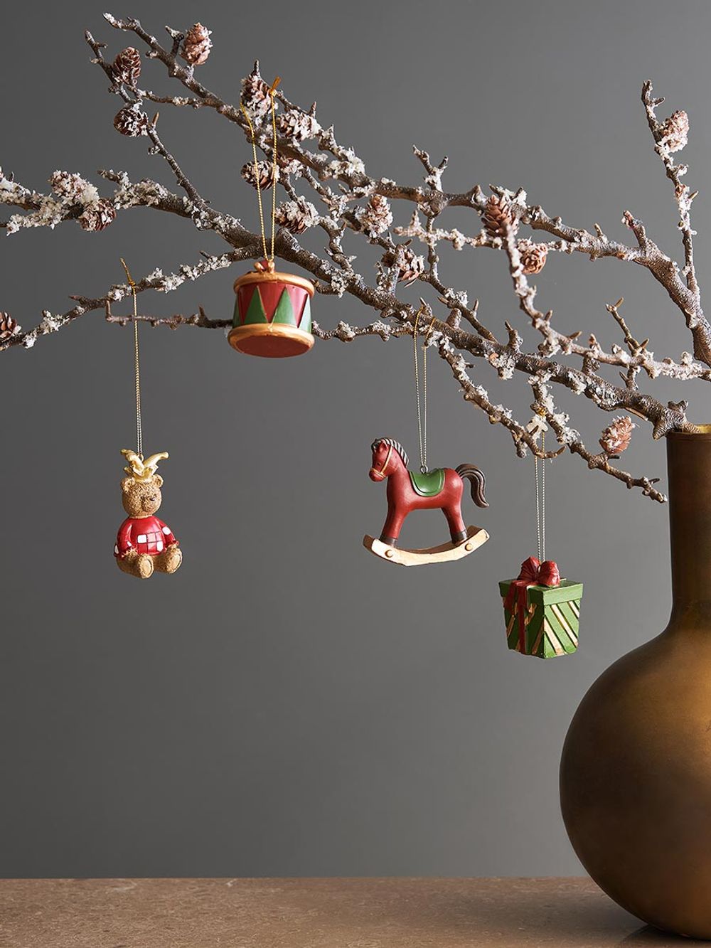 Набор ёлочных украшений Classic Christmas Charm из коллекции New Year Essential, 4 шт.