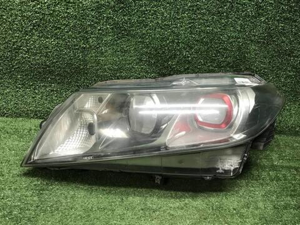 Битая Фара левая Suzuki Vitara 2 (2014-2024) LED
