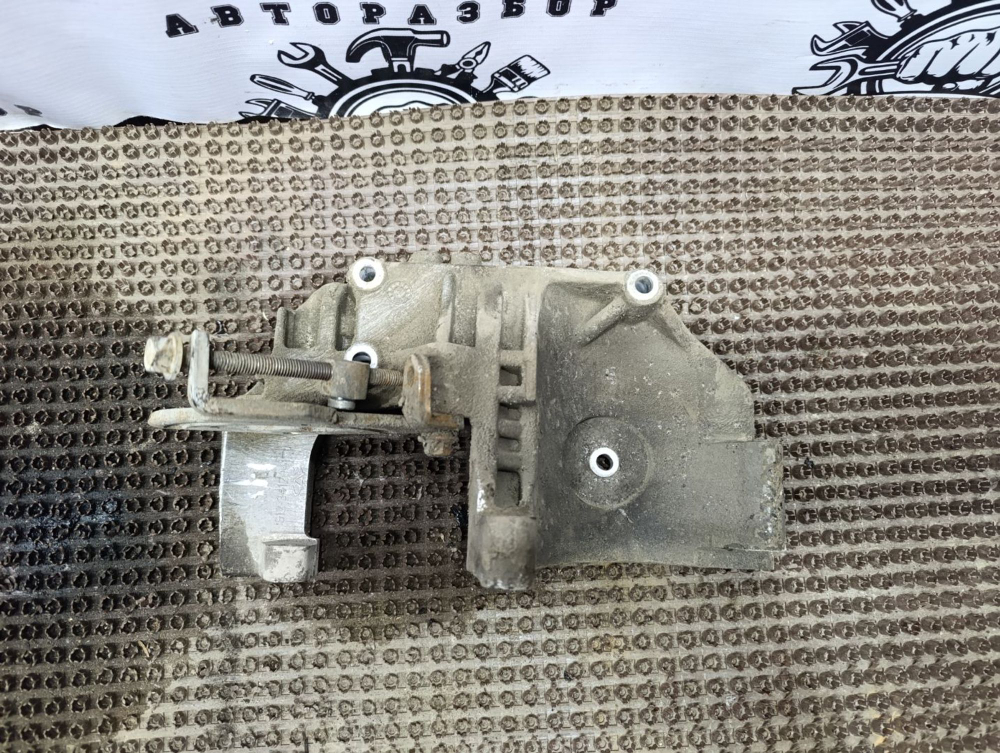 Кронштейн кондиционера Chery IndiS (S18D), I 2014 с пробегом