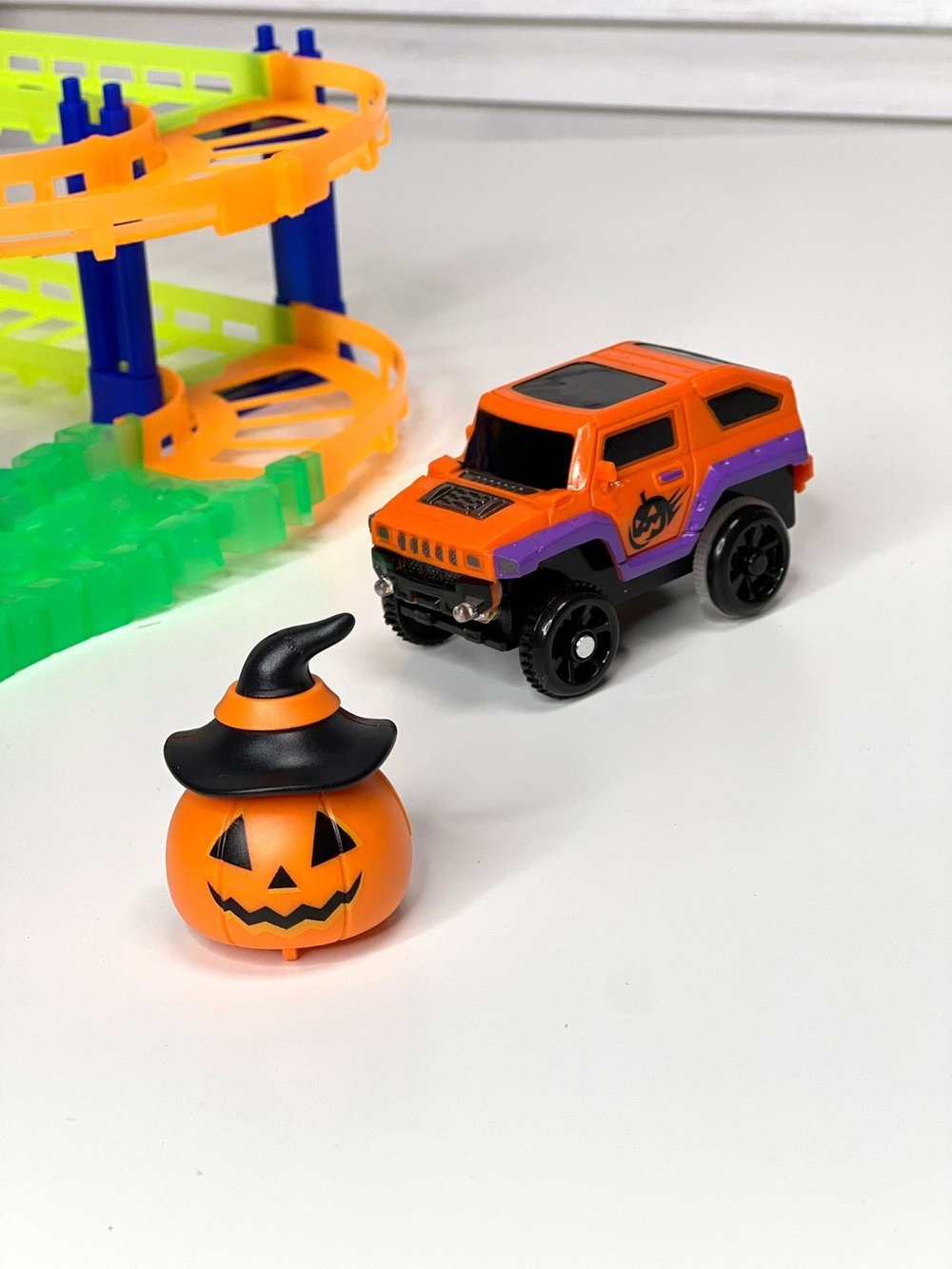 Игровой набор Автотрек светится в темноте (201885668)