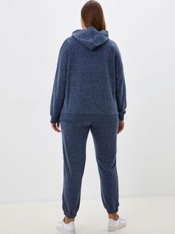 Костюм спортивный