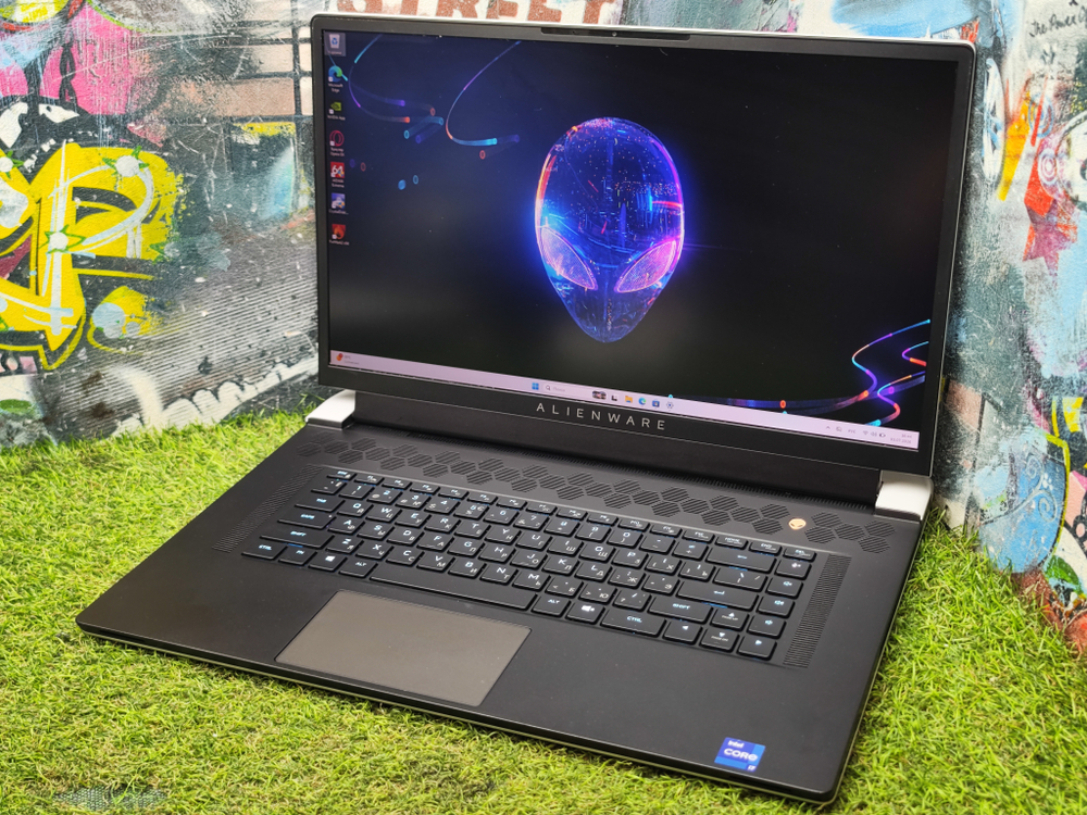 Alienware X17 i7-11800H/RTX 3080 16Gb/32Gb/1Tb/165Hz/FHD/IPS/P48E001