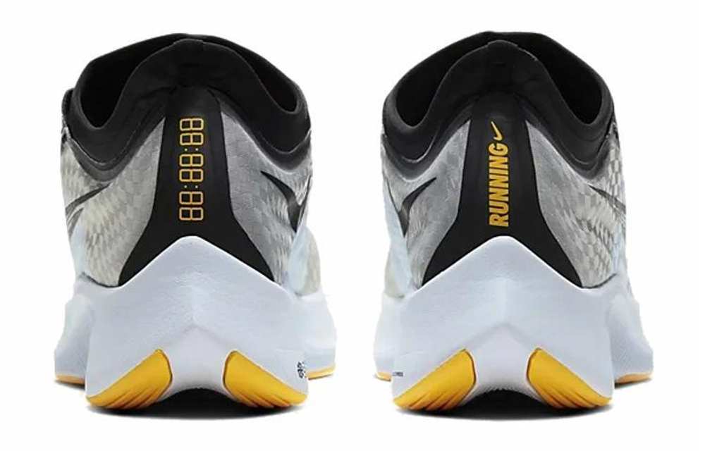 Кроссовки Nike Zoom Fly 3
