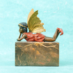 Декоративная статуэтка «Фея-мечтательница»