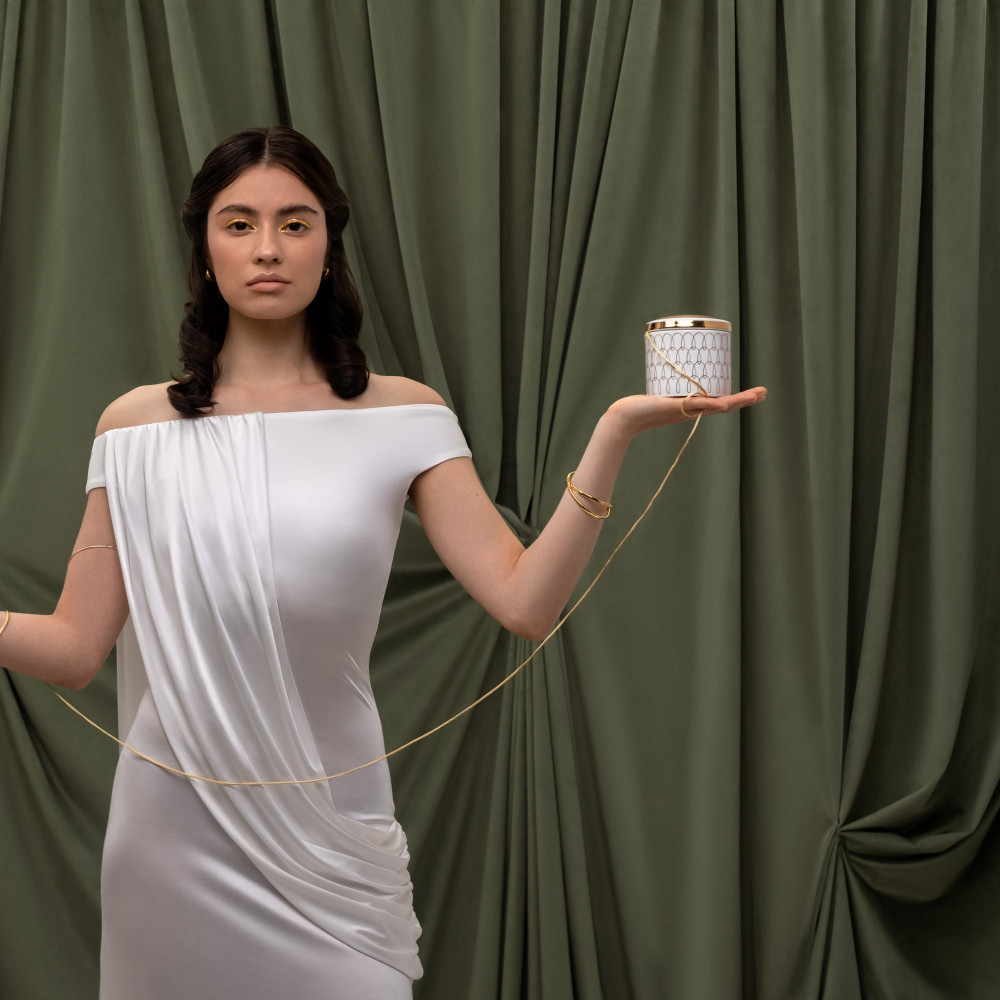 Емкость для хранения Farforite «Нить Ариадны» в подарочном тубусе