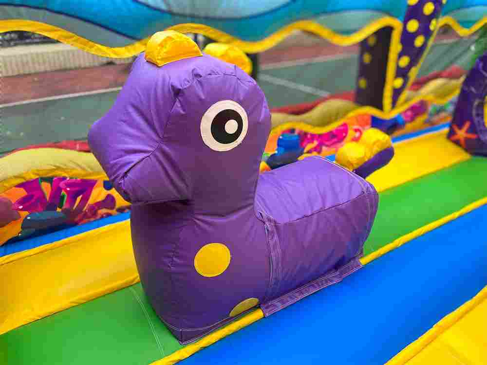 Коммерческий надувной батут «Мега риф», 12*6*6 м