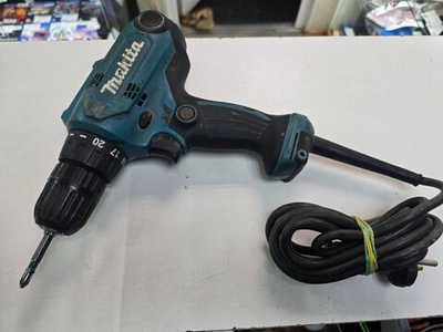 Дрель-шуруповерт Makita DF0300