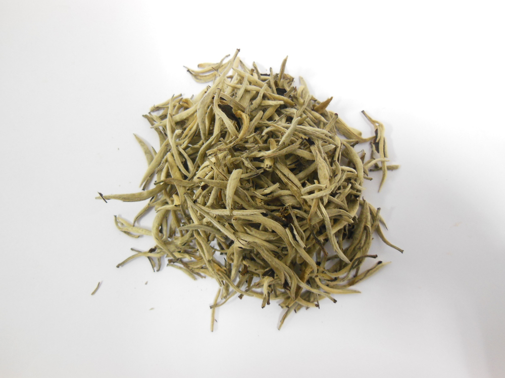 1011к Чай белый "Юньнань Инь Чжень" коллекционный №300