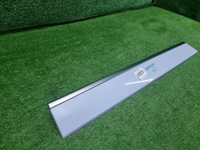 Накладка двери задняя левая Voyah Passion (22-нв)