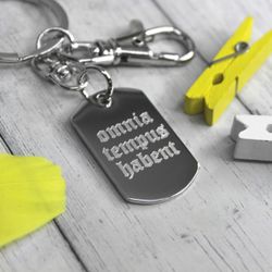 Мини брелок из титана с гравировкой на заказ