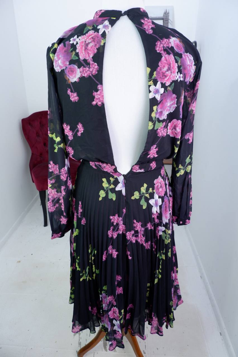 Платье Cavo с юбкой плиссе, маркировка М, визуально на 46 размер