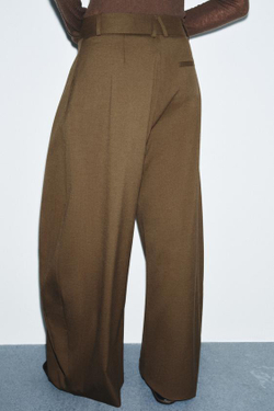 ZARA ОБЪЕМНЫЕ БРЮКИ С ЗАЩИПАМИ — ZW COLLECTION, ОЛИВКОВЫЙ