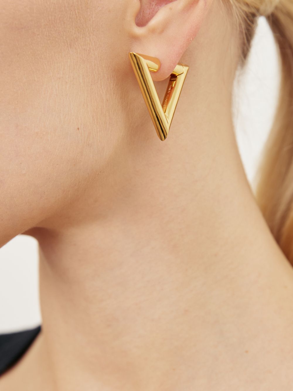 TRIANGLE EARRINGS