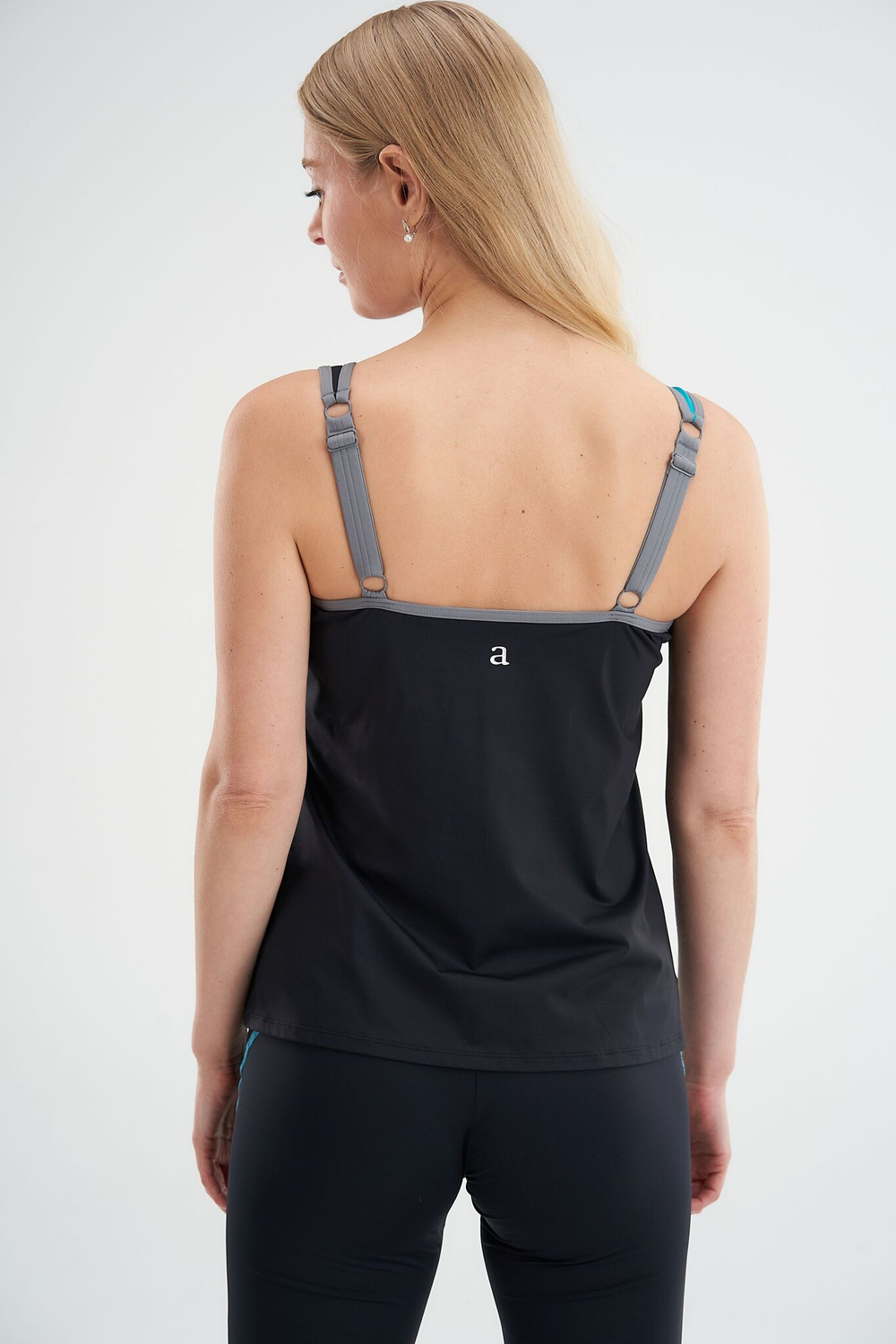 Топ спортивный 1216 TankTop со встроенным лифом Amoena Active