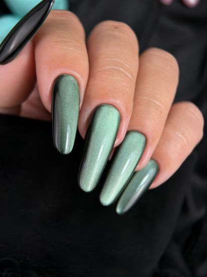 Гель-лак с эффектом кошачий глаз ENIGMANIC AURA silk cat 10 мл. #03