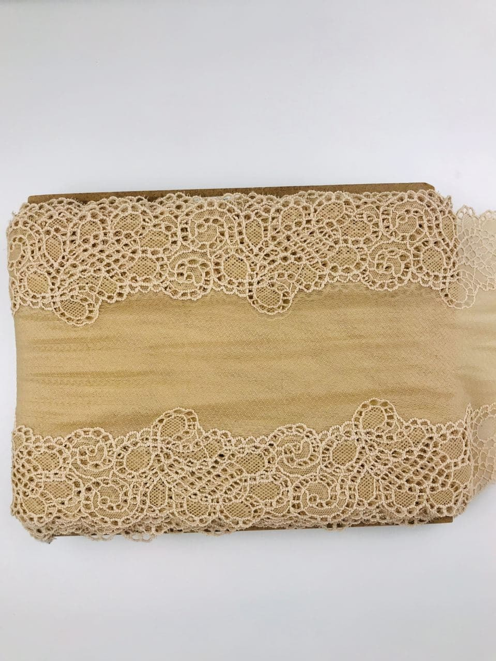 Кружево эластичное песочное 16 см
