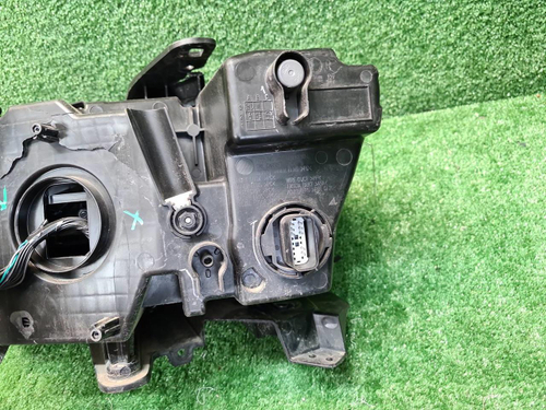 Фара правая Jeep Grand Cherokee WL (2021-н.в.) LED