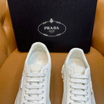 Классические сетчатые кроссовки