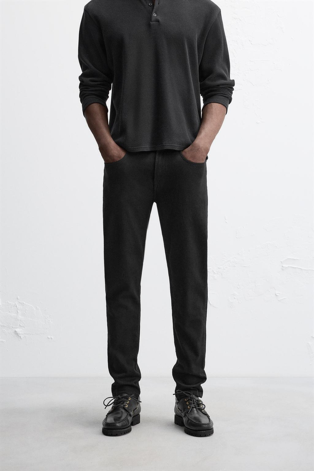 Джинсы slim fit