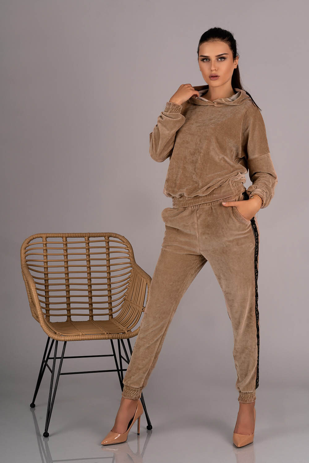 Provocateur Me dres Camel Merribel