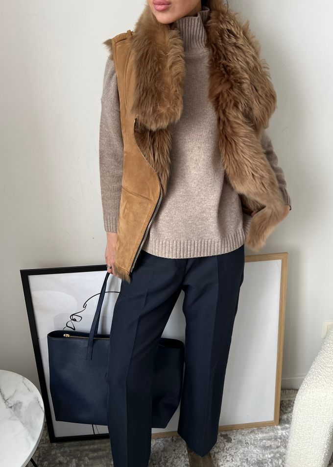 Burberry fur vest sale
