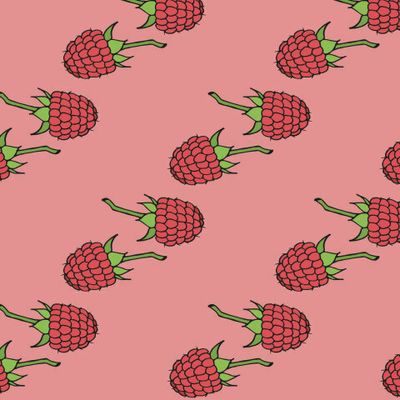 вкусная красная малина на розовом фоне